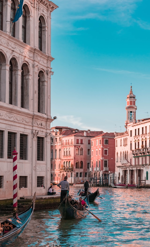 Panoramica di Verona con vista sull&rsquo;Adige e le torri del centro storico, territorio in cui operiamo con servizi di headhunting per aziende